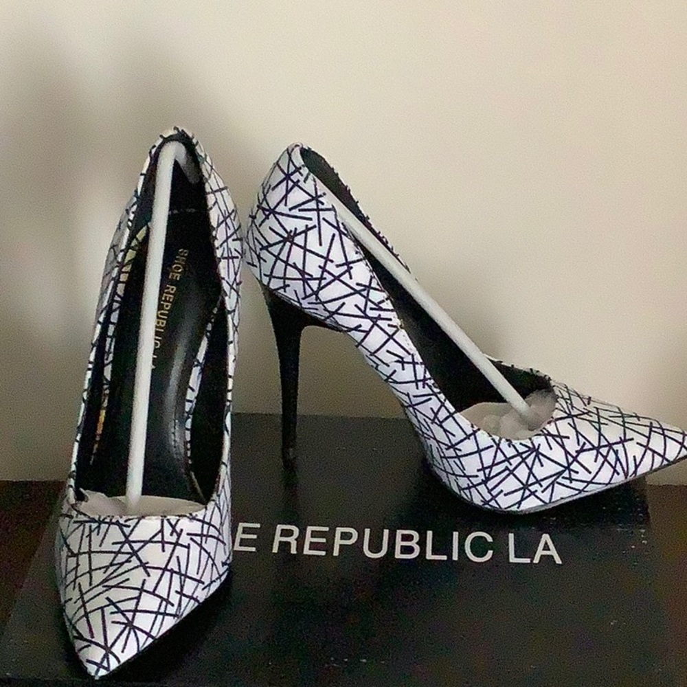 Shoes - Picture 8 of 8